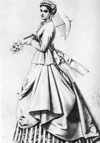 780. Из модной газеты. Платье для прогулок из двух частей: поверх полосатой юбки носится еще одна, более короткая, одноцветная; солнечный зонтик обтянут кружевом. 