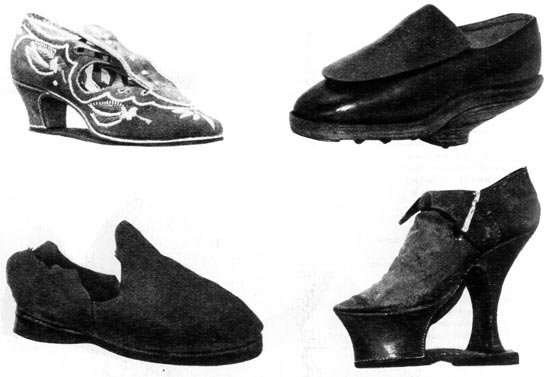 966. Обувь XVII века: а) пантофли богатой дамы; б) английский башмак; в) ботинок из гробницы барона Гризбека в Краловце; г) котурн. Музей обуви, Готгвальдов. 